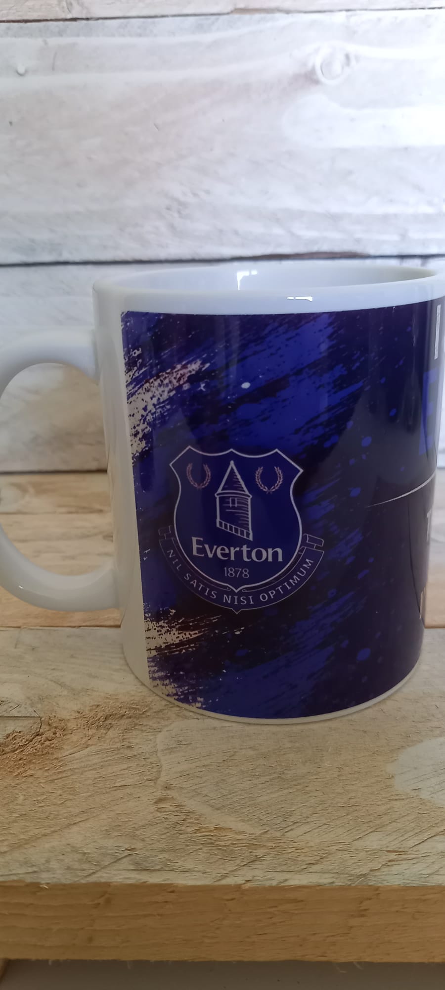 Everton FC supporter mug - side view